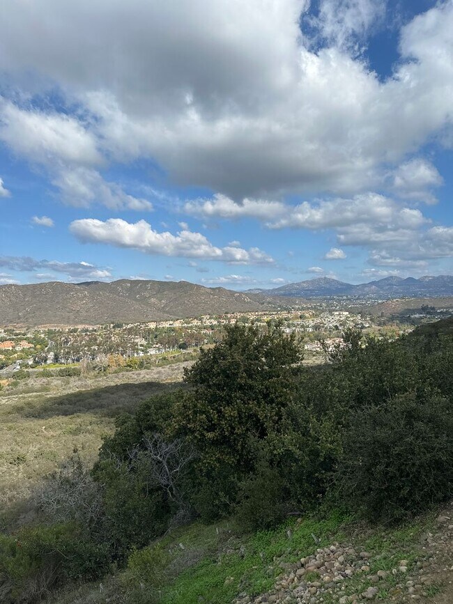 Building Photo - SCRIPTS RANCH-FULLY REMODELED  2 BED, 2.5 BATH - AVAILABLE NOW!