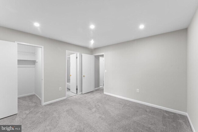Building Photo - 11331 Headlands Ct