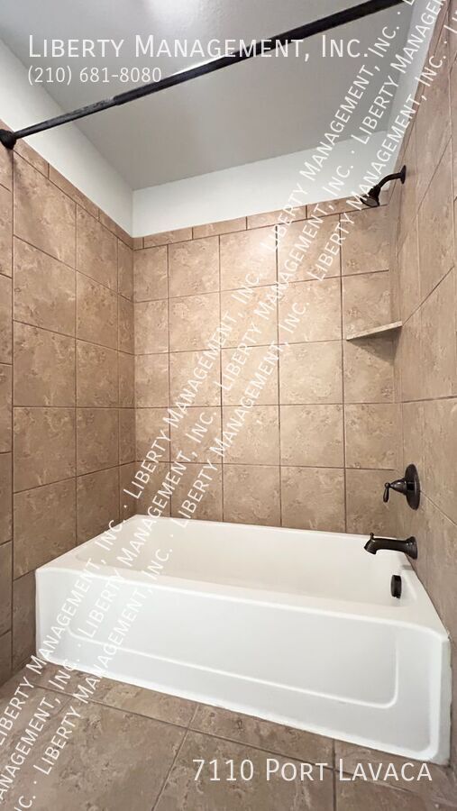 Building Photo - 7110 Port Lavaca