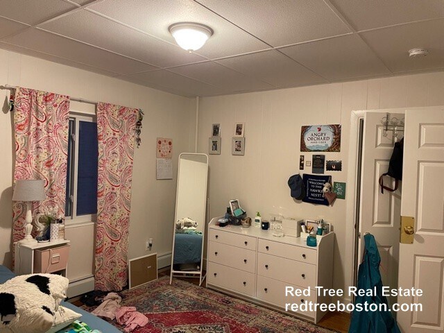 Building Photo - 40 Orchard Rd