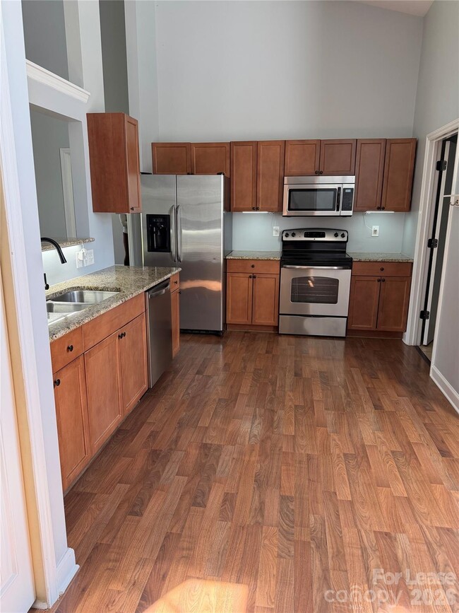 Building Photo - 8539 Albury Walk Ln