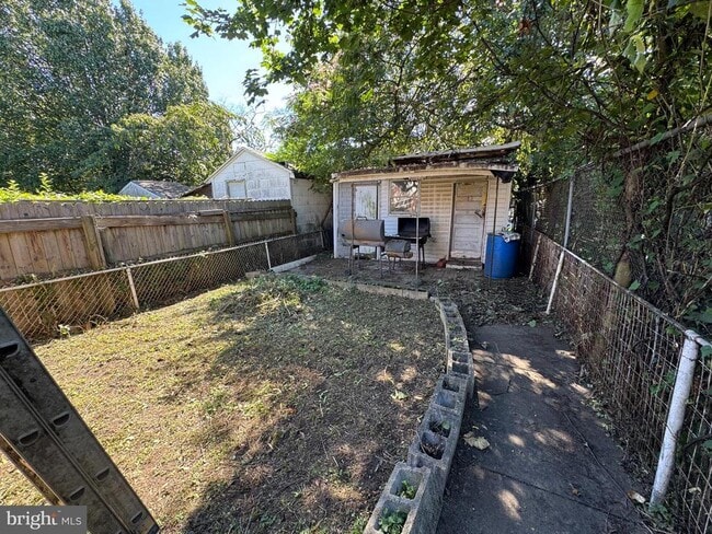 Building Photo - 6738 Grovers Ave