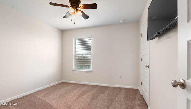 Building Photo - 4715 Firefly Ln