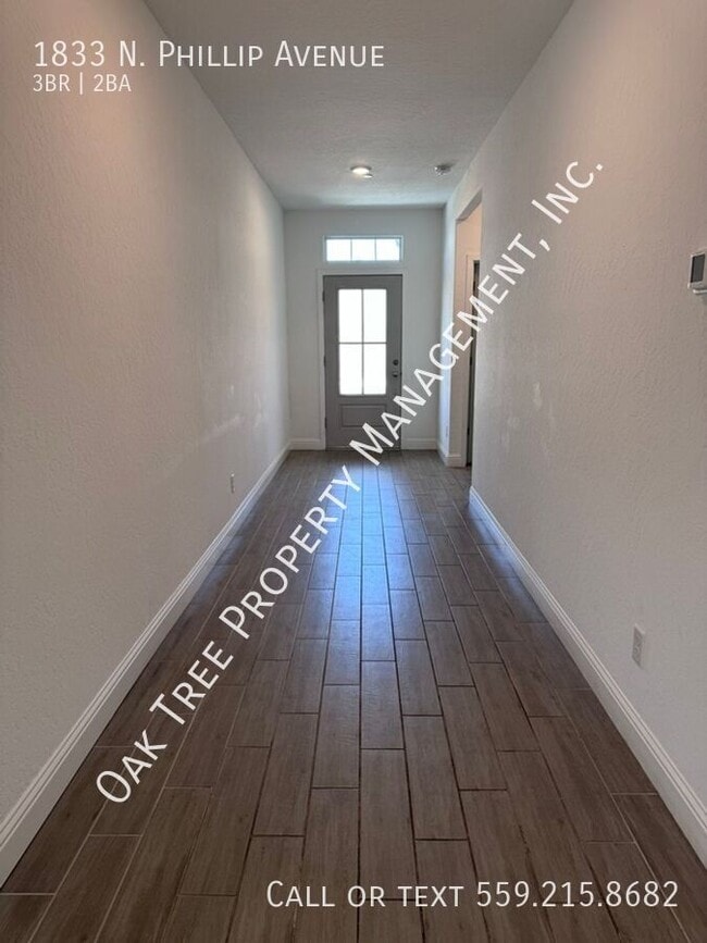 Building Photo - 1833 N Phillip Ave