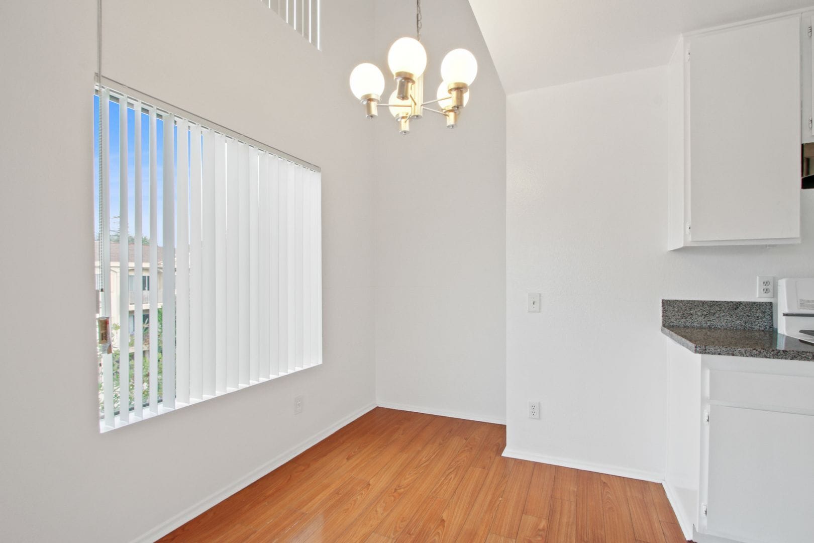 Building Photo - 3685 Watseka Ave