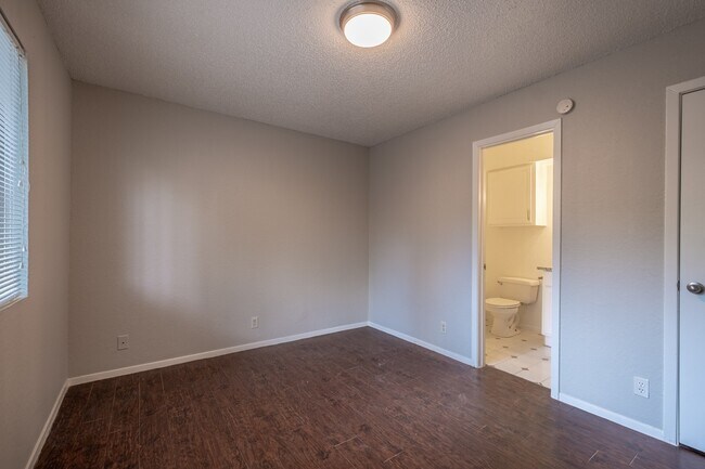 Building Photo - 12901 Chromite St