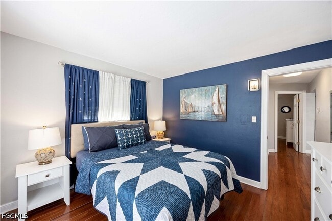 Building Photo - 547 101st Ave N