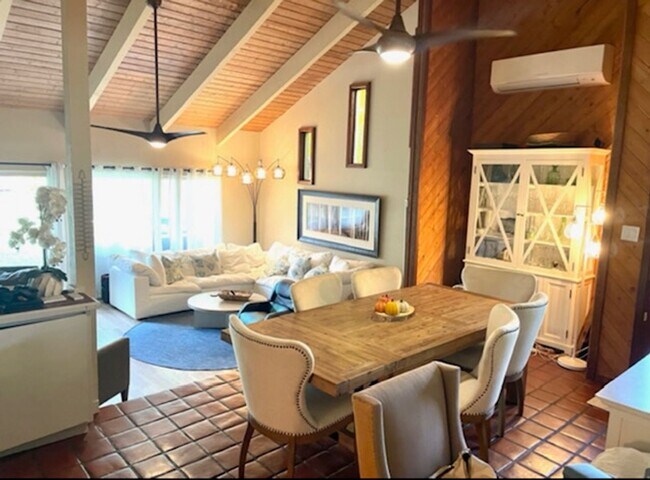Building Photo - Gorgeous Executive Kailua Home For Rent!