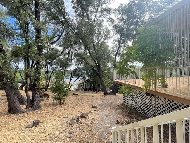 Building Photo - Short term 4-8 mo.  rental-Lake view 3 bedroom, 3 bath plus office in Lake Wildwood, Penn Valley, CA