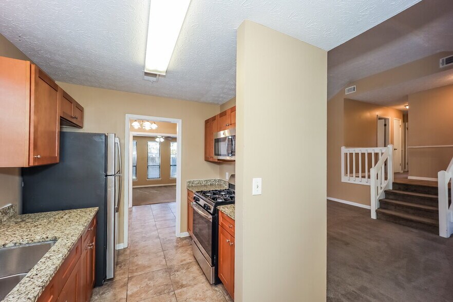 Building Photo - 5818 Northfield Dr