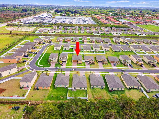 Building Photo - 701 Carlyle Wy