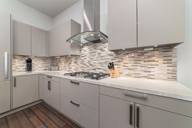 Building Photo - 11506 Royal Tower Pl