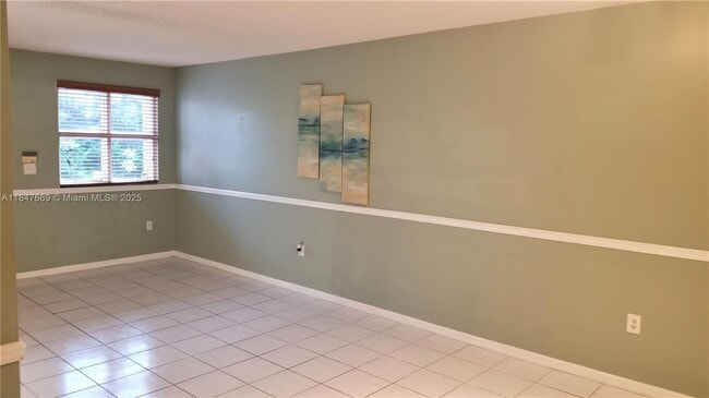 Building Photo - 15250 SW 134th Pl