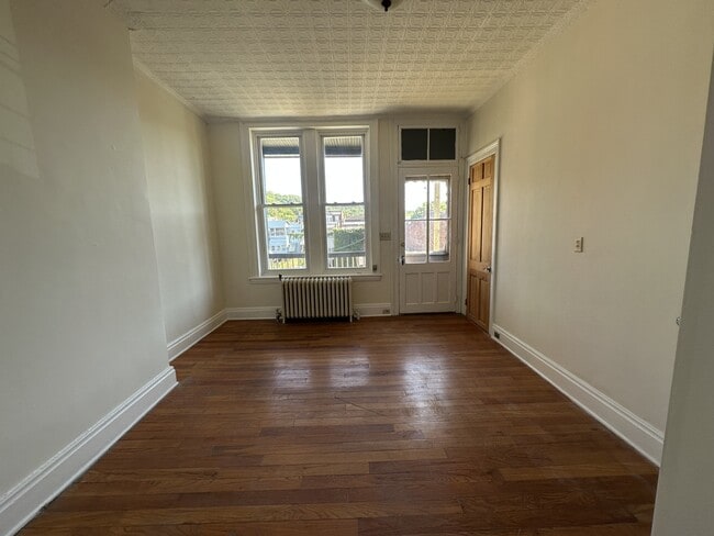 Building Photo - 296 3rd St