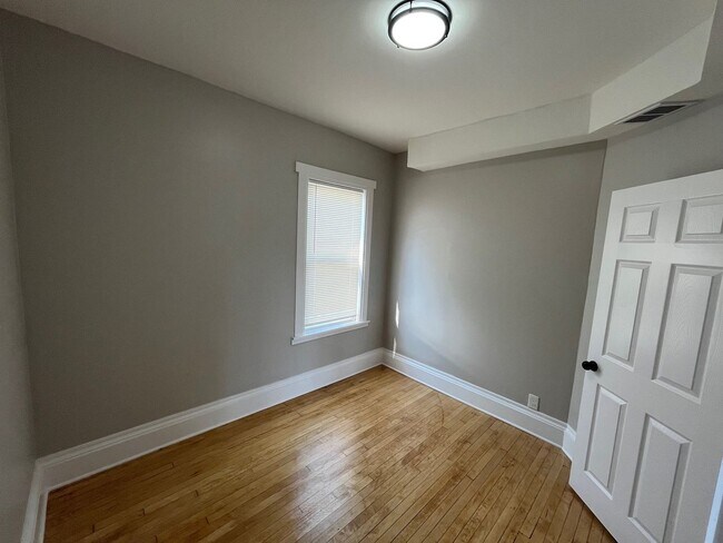 Building Photo - 5200 S Carpenter St