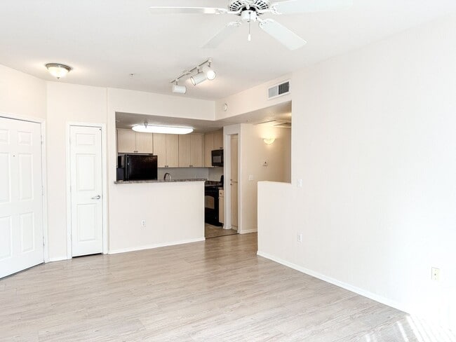 Building Photo - Cave Creek rd 2bd 2bath Condo
