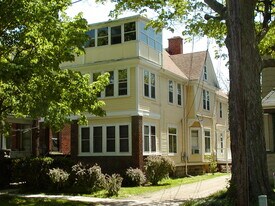 Building Photo - 413 W Dutton St