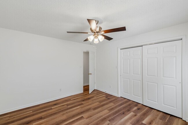 Building Photo - 5000-5002 Carrie Ridge Dr.