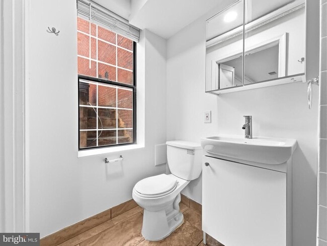 Building Photo - 1813 8th St NW