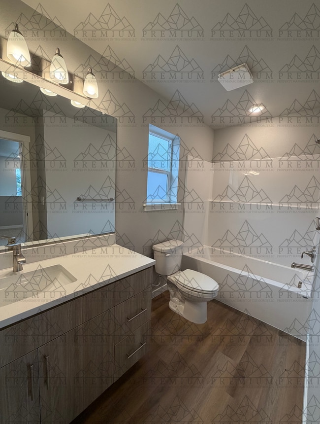 Building Photo - 3 BED 2.5 BATH NEW BUILD!