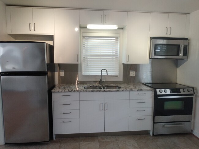 Building Photo - 2300 Mount Pleasant St