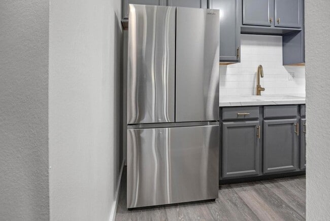 Building Photo - 1650 S El Camino Real