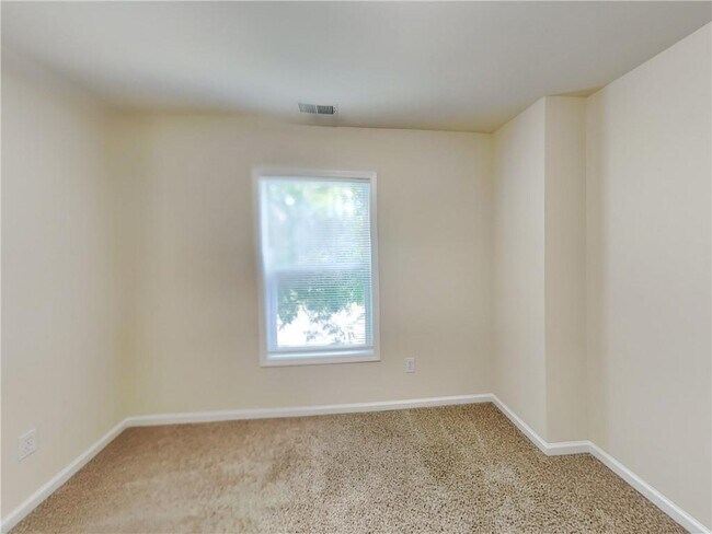 Building Photo - 2541 Kolb Manor Cir SW