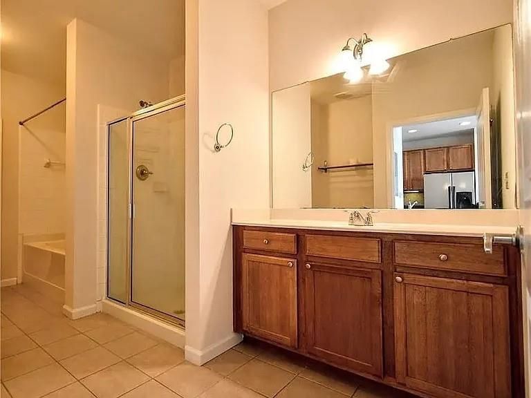 Building Photo - 3040 Peachtree Rd