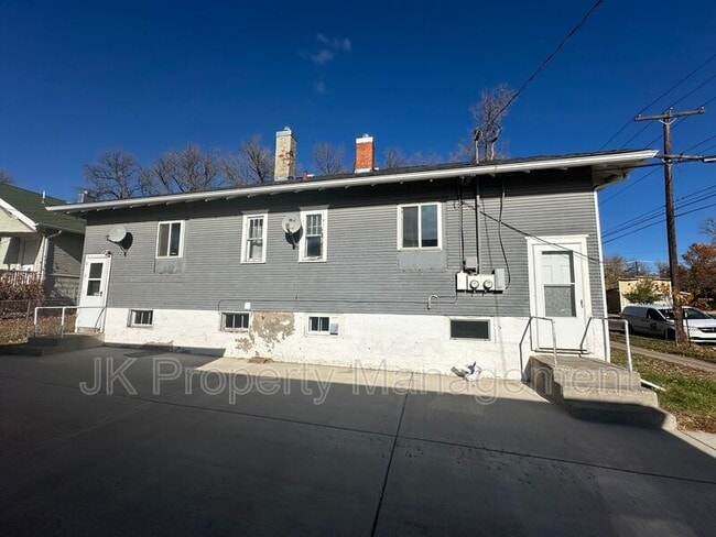 Building Photo - 1626 Central Ave
