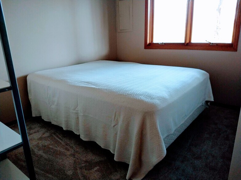 Building Photo - 12536 Parkwood Dr