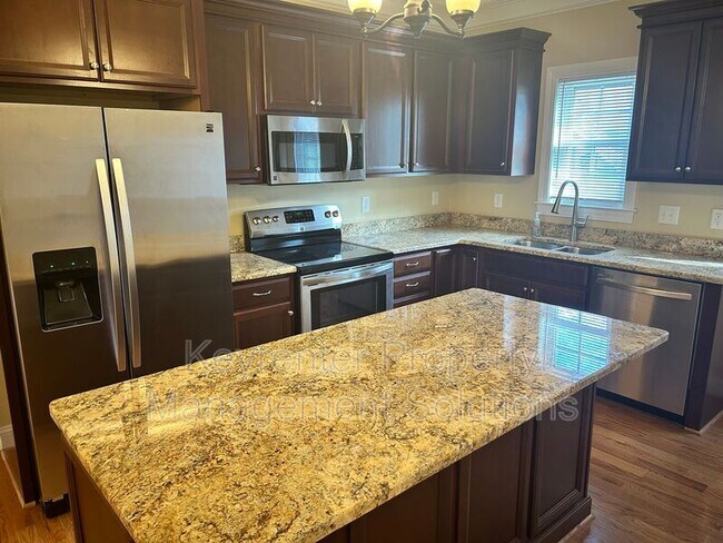 Building Photo - 18 Spring View Dr