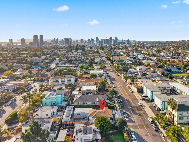 Building Photo - 2735 Broadway-4