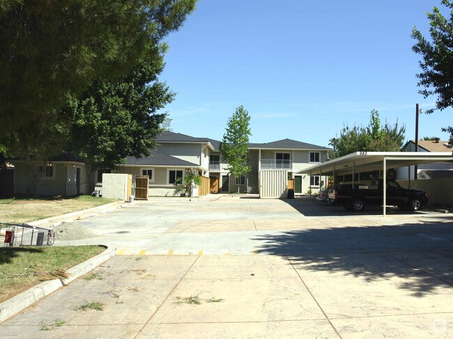 Building Photo - 980 E Chase Ave