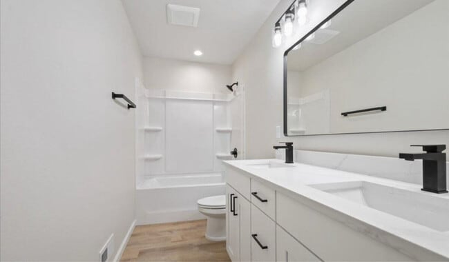 Building Photo - 323 Ashbrook Dr