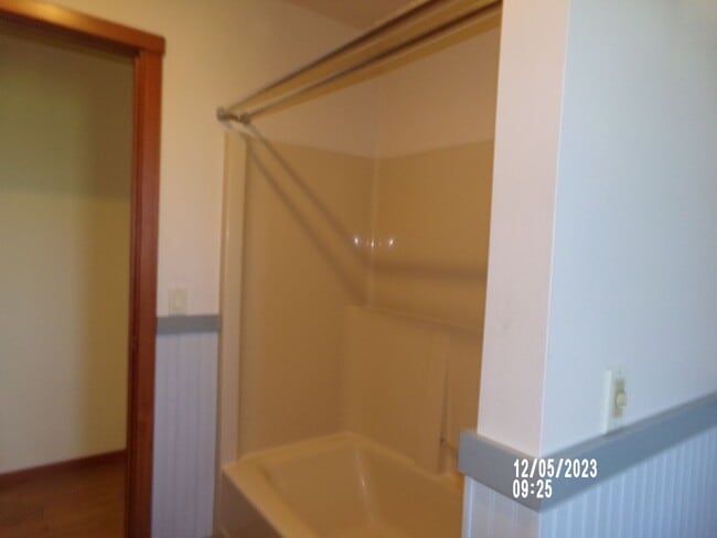 Building Photo - 3bd 2baHome Located in Montesano