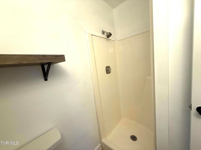 Building Photo - 1225 Carriage Cir