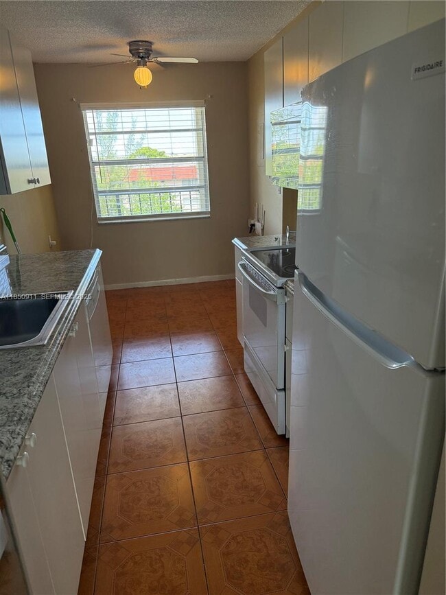 Building Photo - 3001 NW 48th Ave