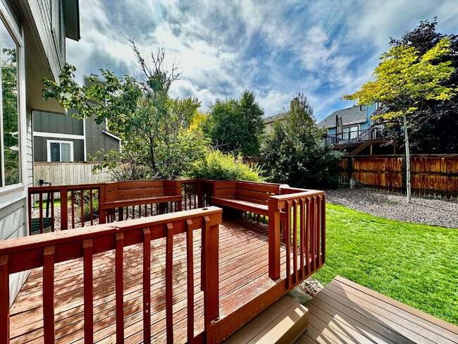 Building Photo - "Charming 3-Bed Highlands Ranch Home with ...
