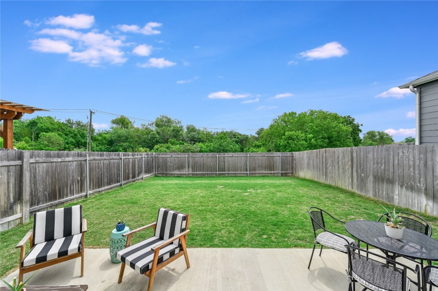 Building Photo - 15109 Casbah Dr