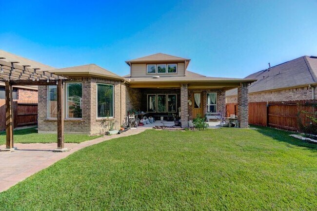 Building Photo - 5918 Rivergrove Bend Dr