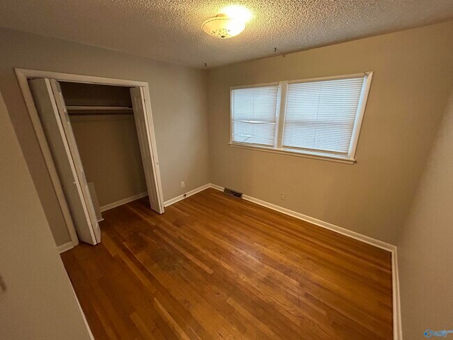 Building Photo - 4017 Summerhill Pl NW