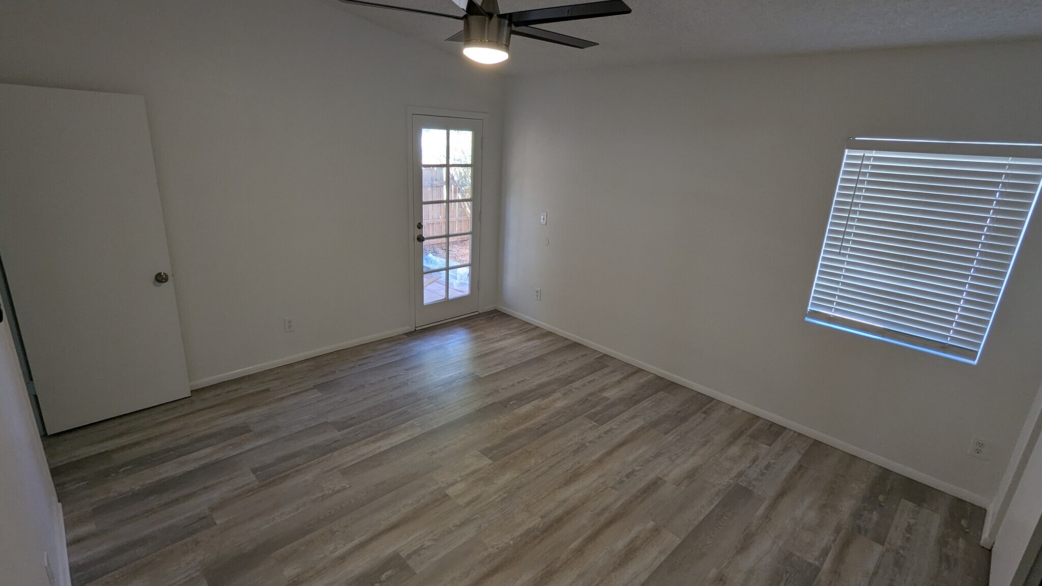 Primary Bedroom - 14852 N 24th Dr