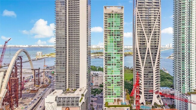 Building Photo - 1040 Biscayne Blvd