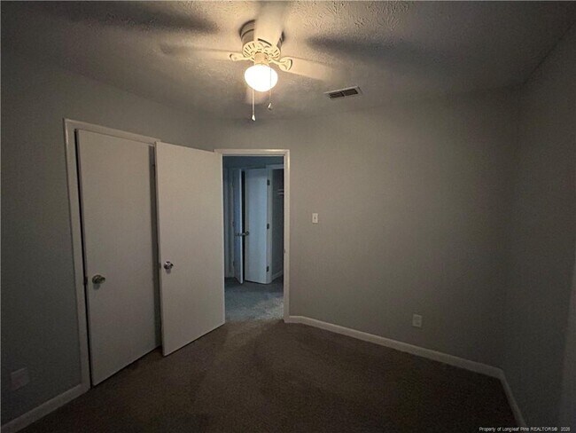 Building Photo - 7041 Candlewood Dr