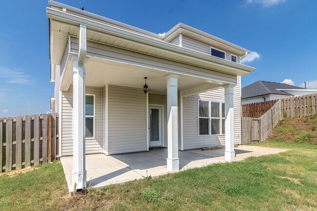 Building Photo - 4831 Fairmont Dr