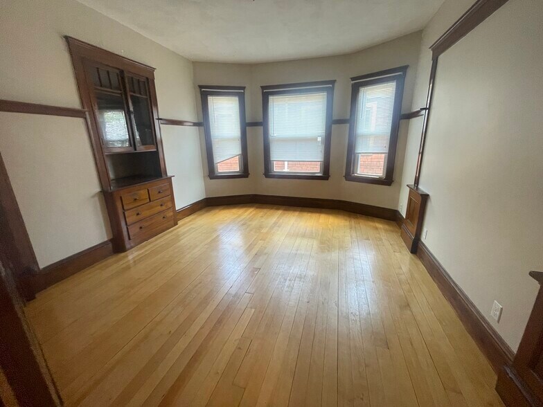 Primary Photo - 61 Frederick Ave