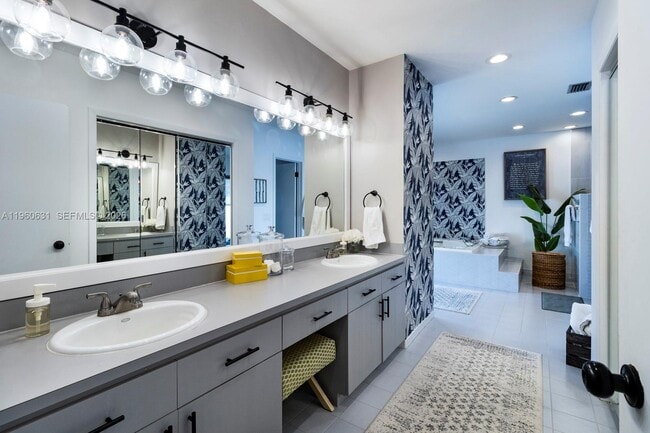 Building Photo - 6255 SW 99th Terrace