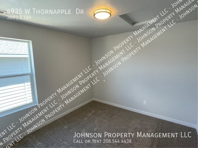 Building Photo - 4935 W Thornapple Dr