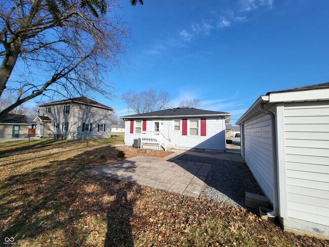 Building Photo - 3151 W 18th St