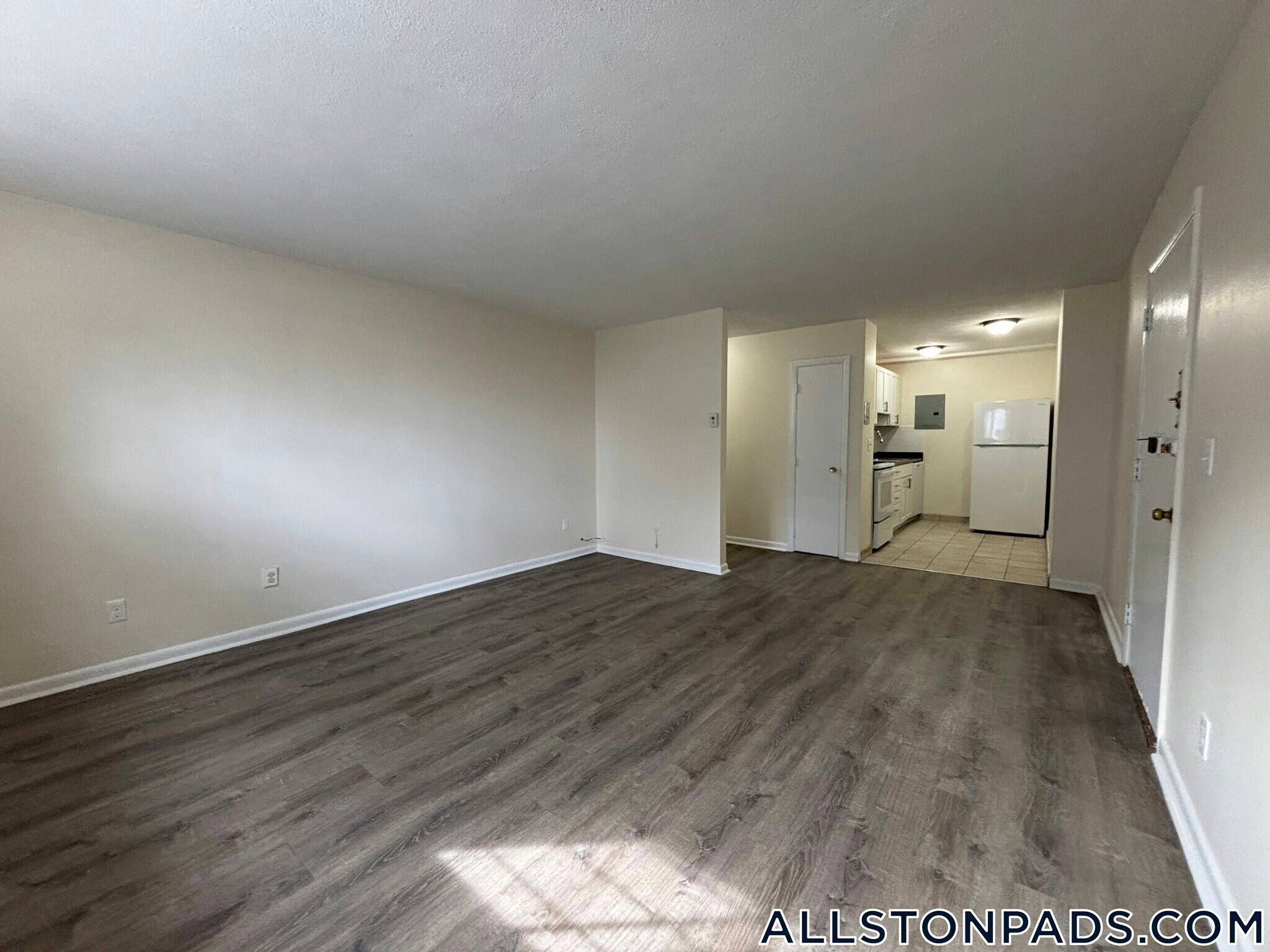 Building Photo - 88 Gardner St